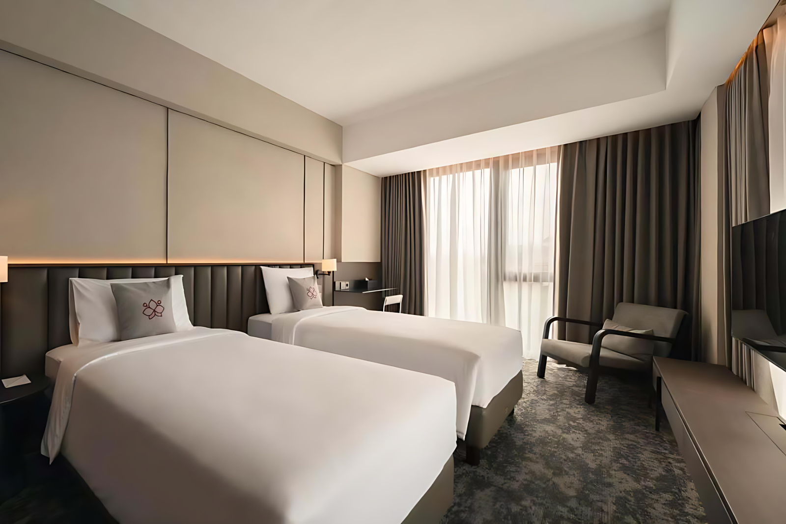 Hotel Manon (3 Floors)