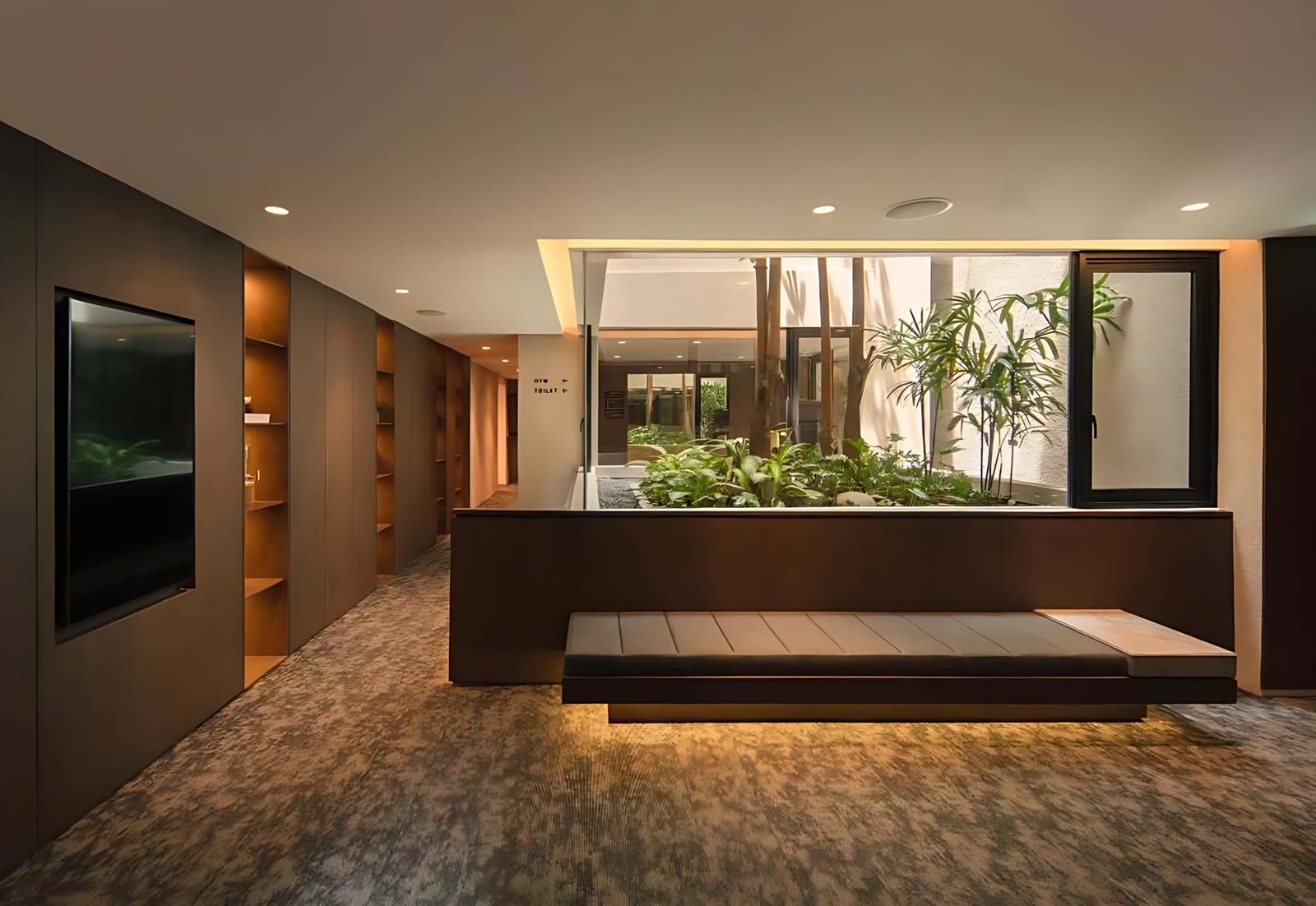 Hotel Manon (3 Floors)