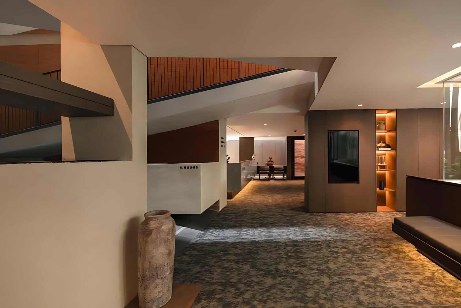 Hotel Manon (3 Floors)