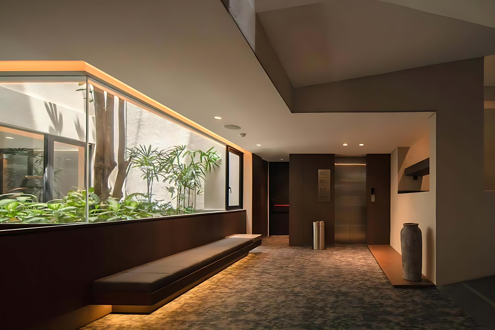 Hotel Manon (3 Floors)