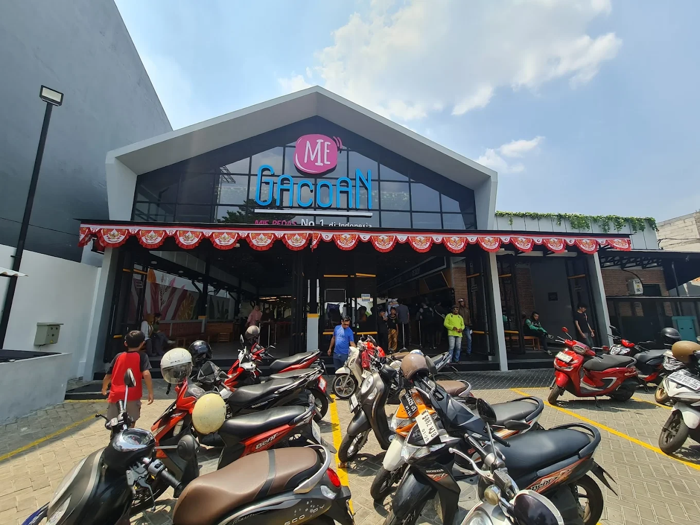 Resto Gacoan Betung Raya