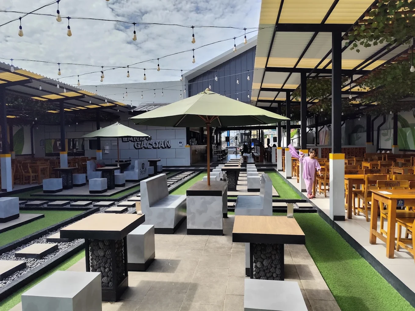 Resto Gacoan Betung Raya