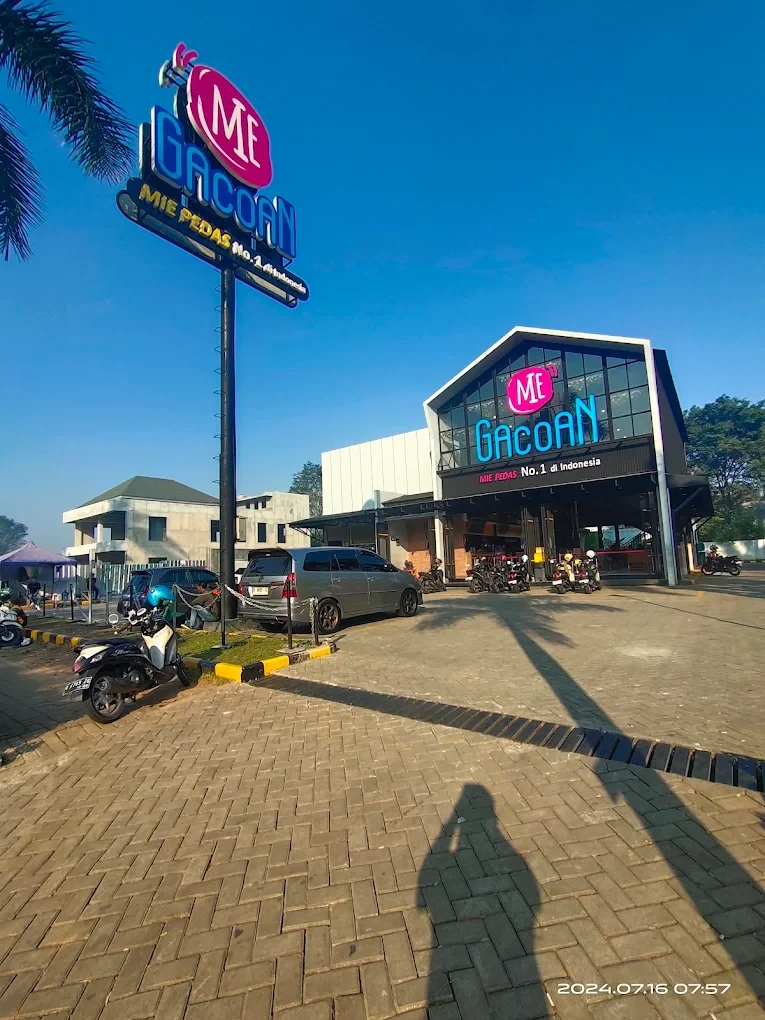  Resto Gacoan Citra Raya