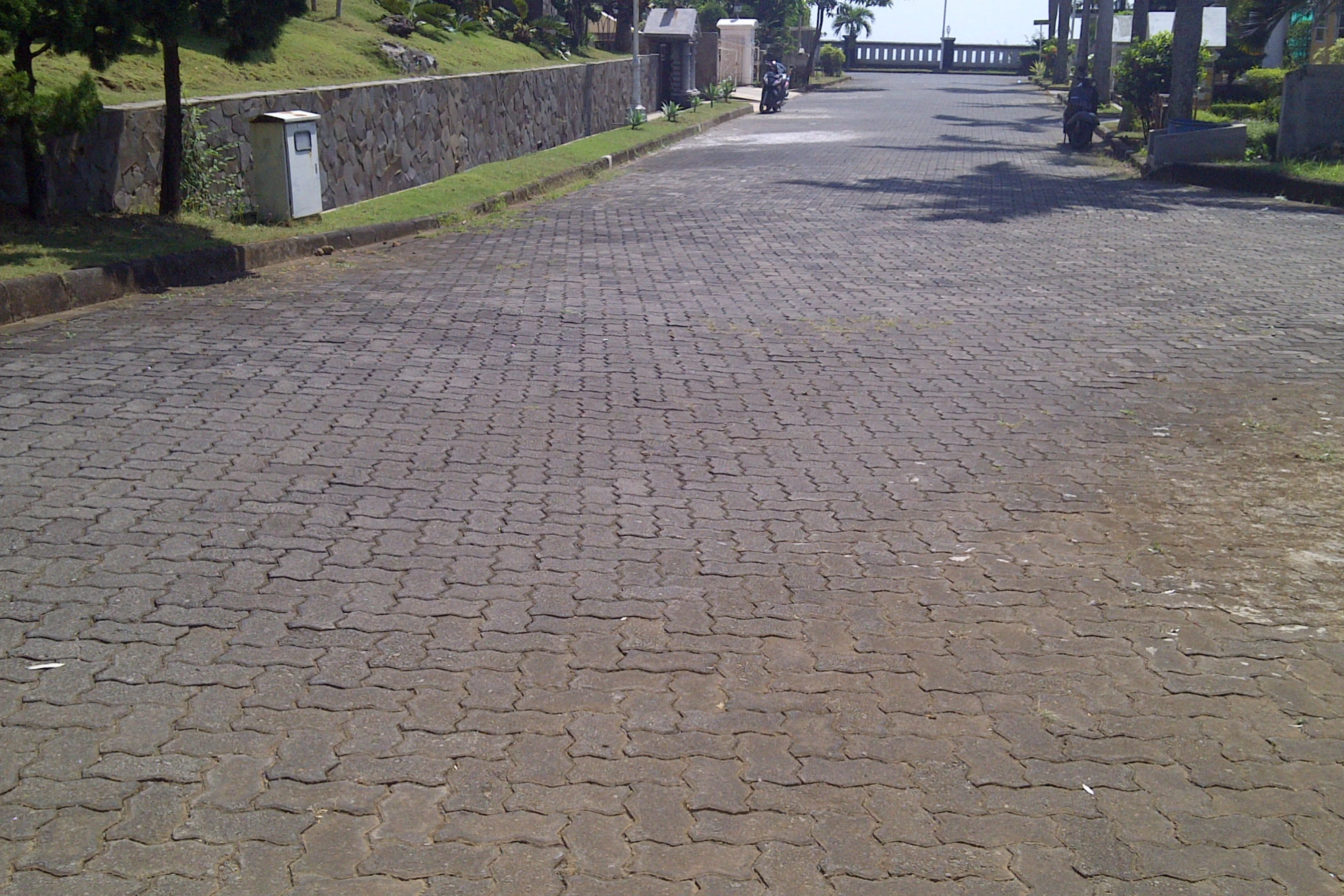 Royal Park Paved Road