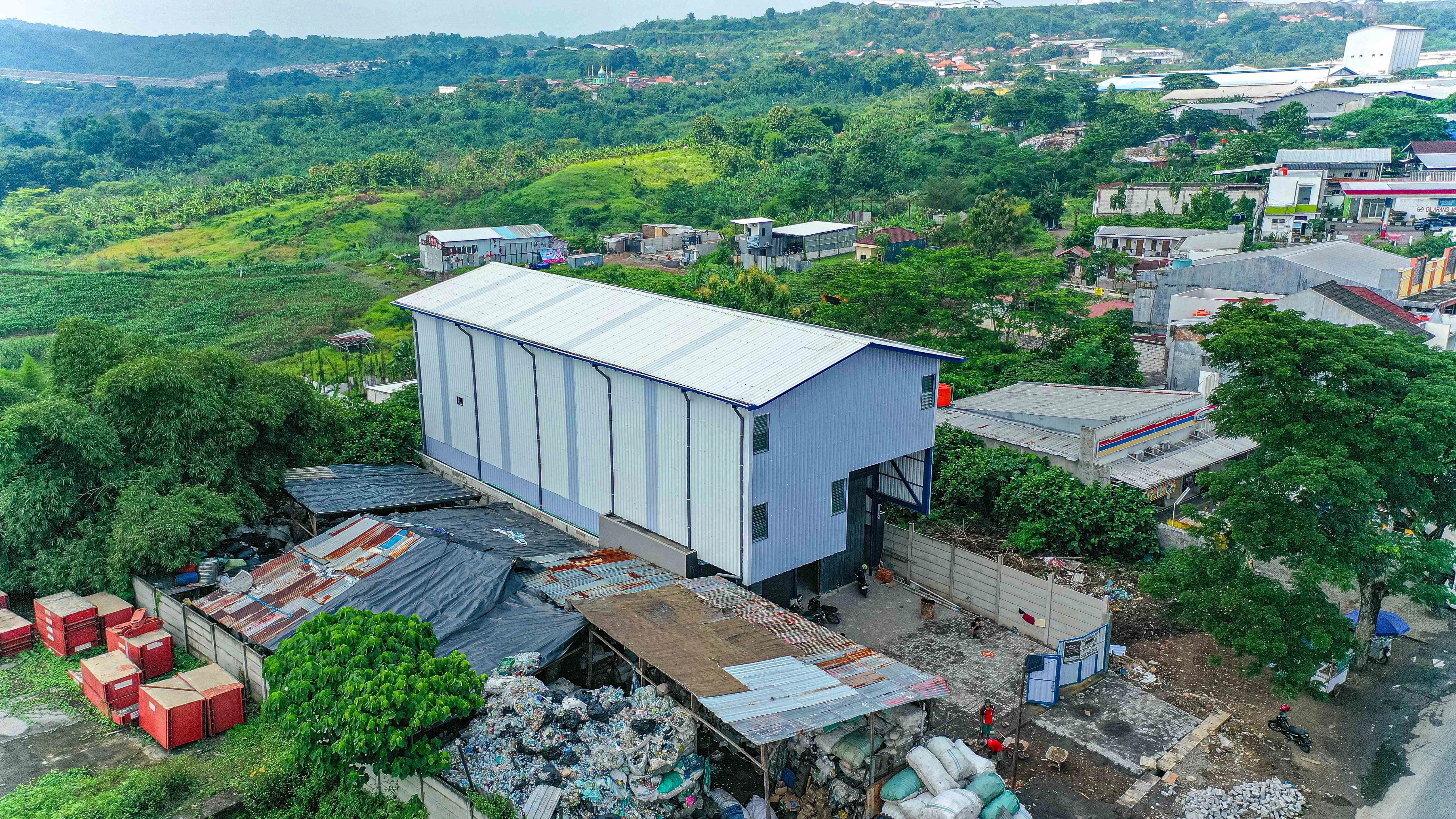 Warehouse UTS (3 Floors)