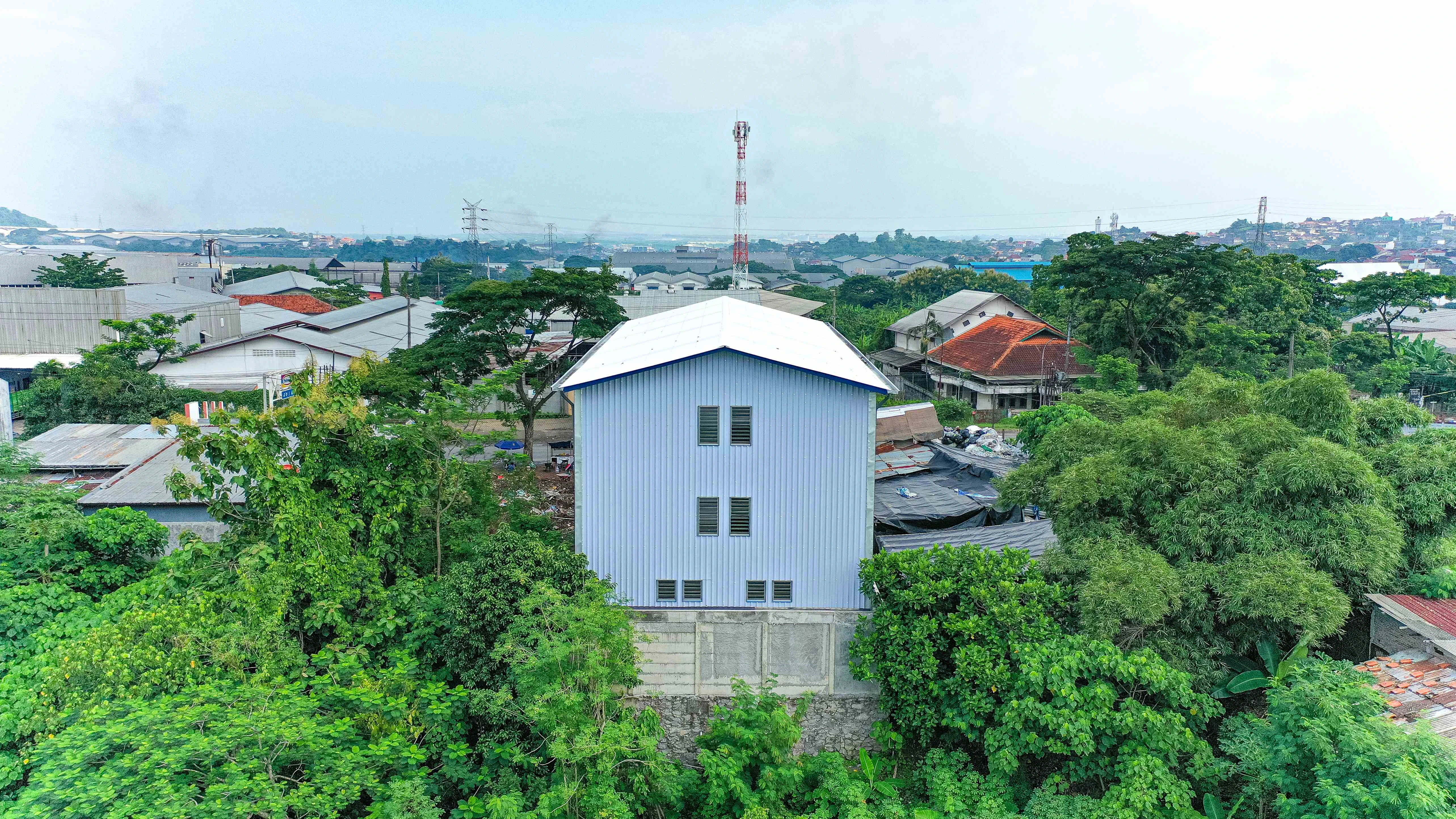 Warehouse UTS (3 Floors)