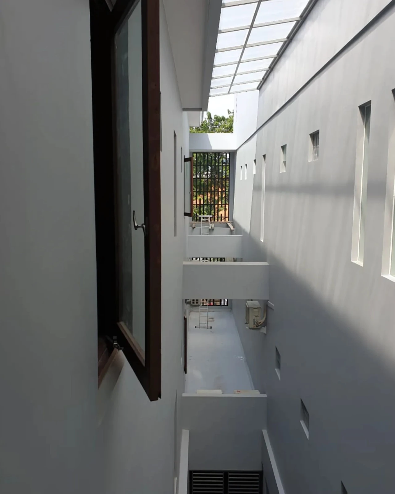 Boarding House K (3 Floors)