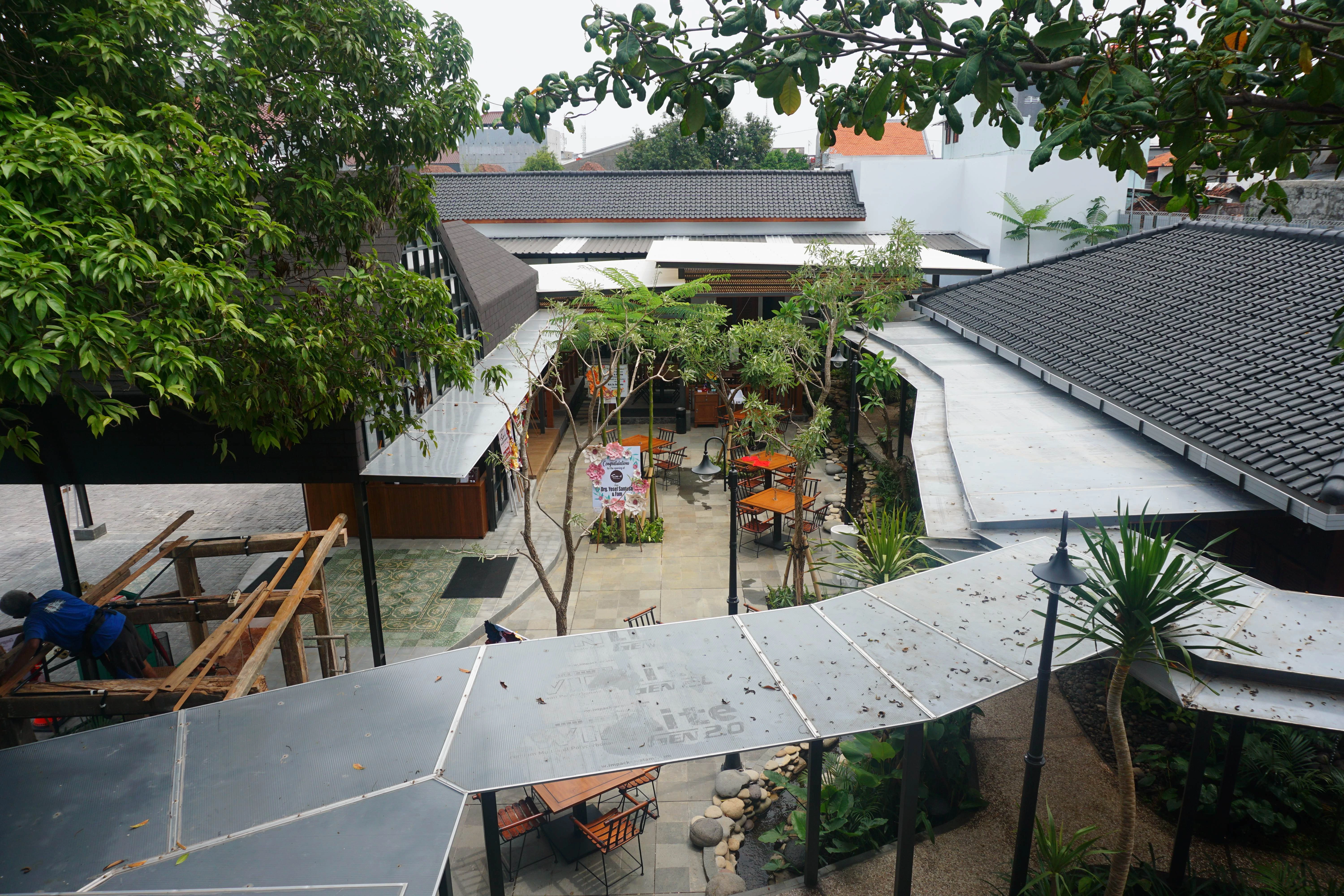 Resto Sim Six (2 Floors)