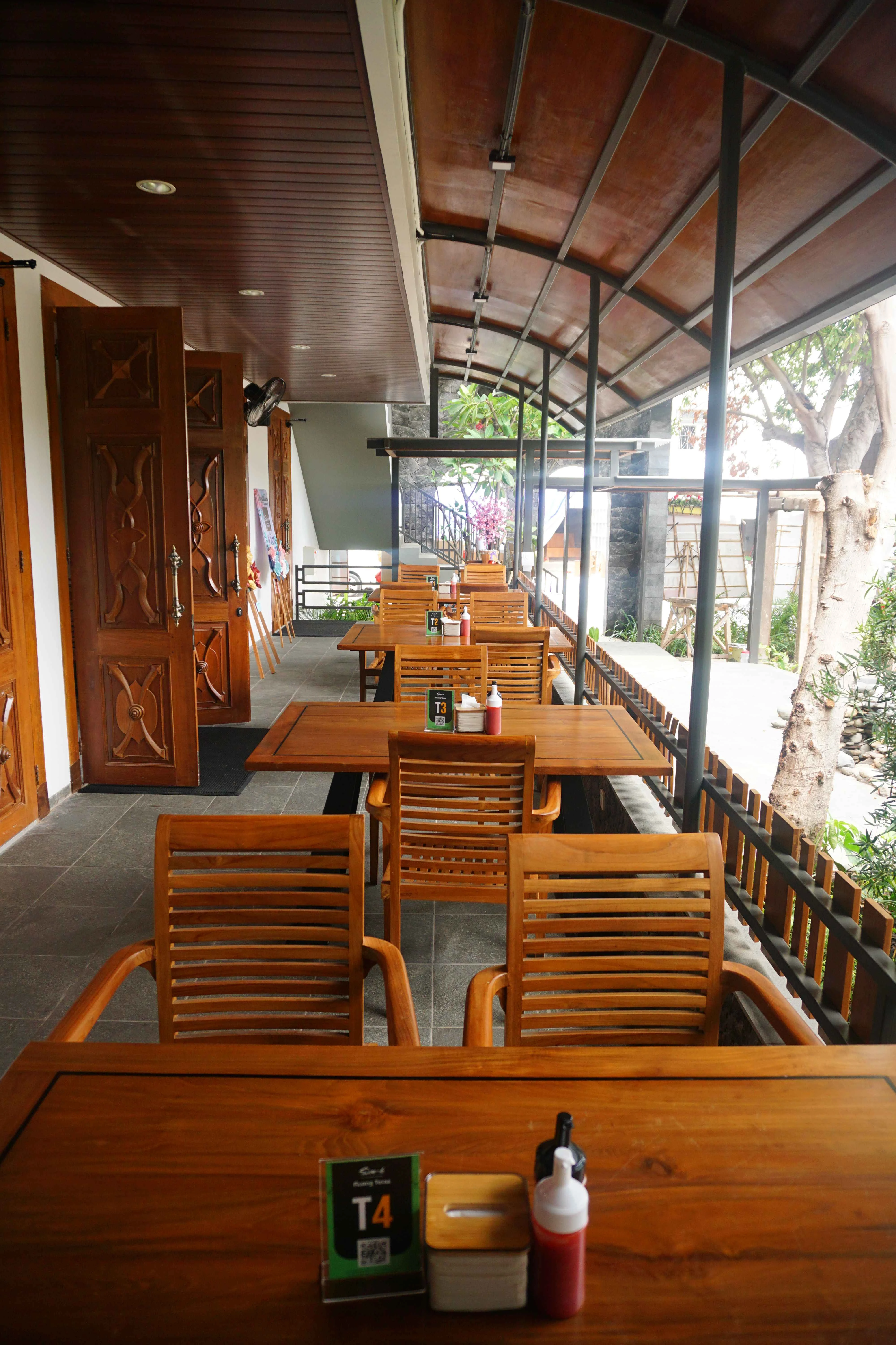 Resto Sim Six (2 Floors)