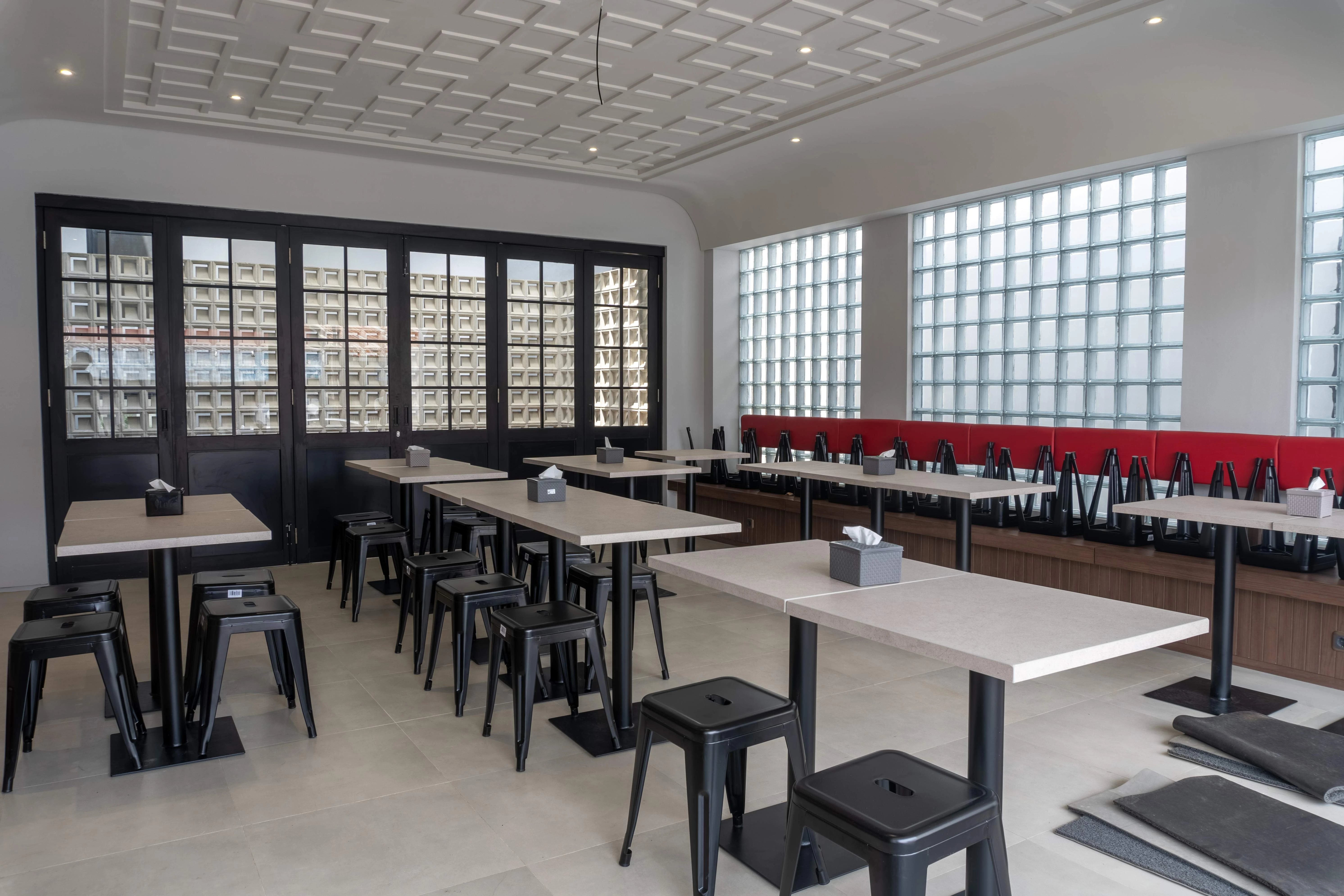 Ronde Ny. Ong (3 Floors)