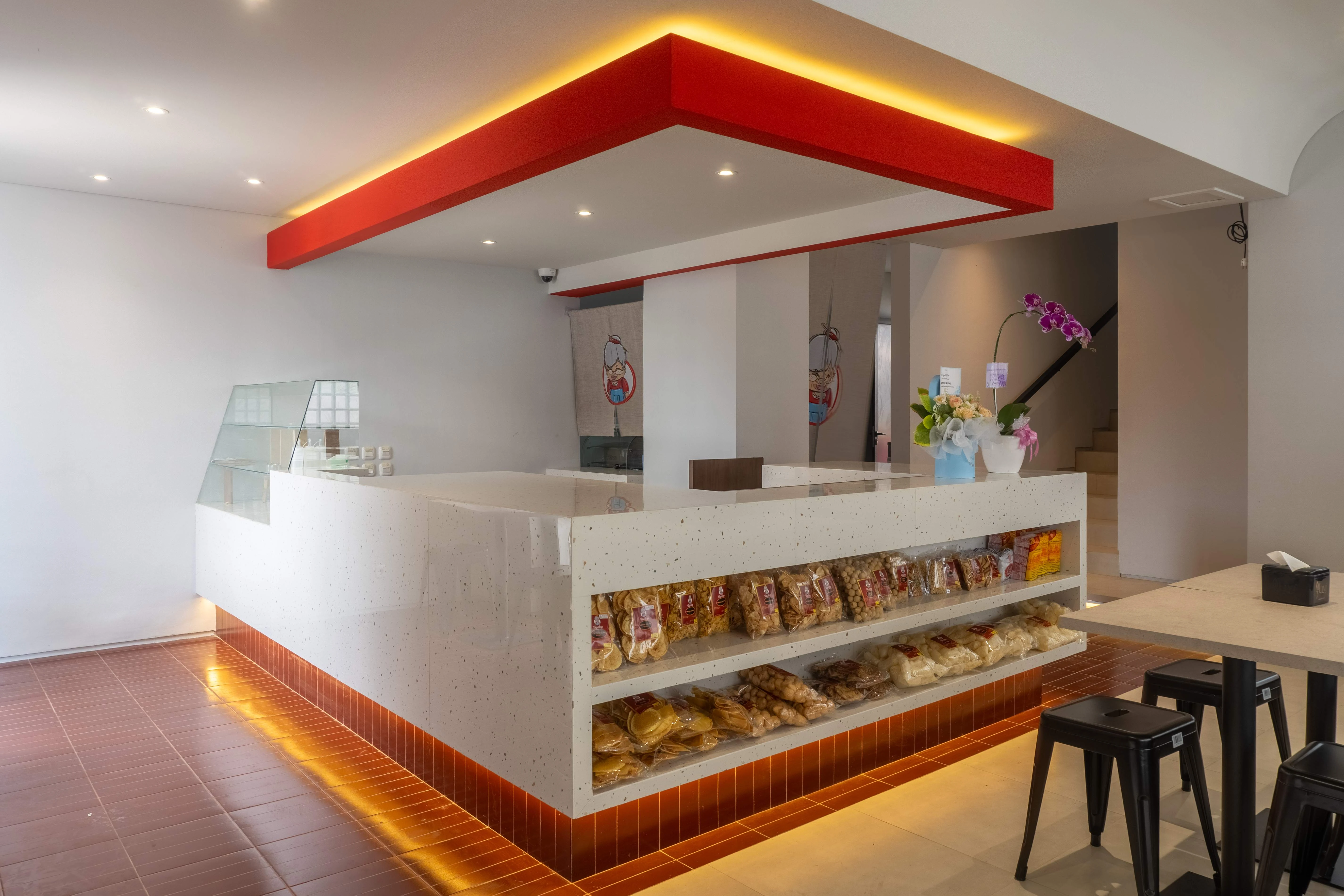 Ronde Ny. Ong (3 Floors)