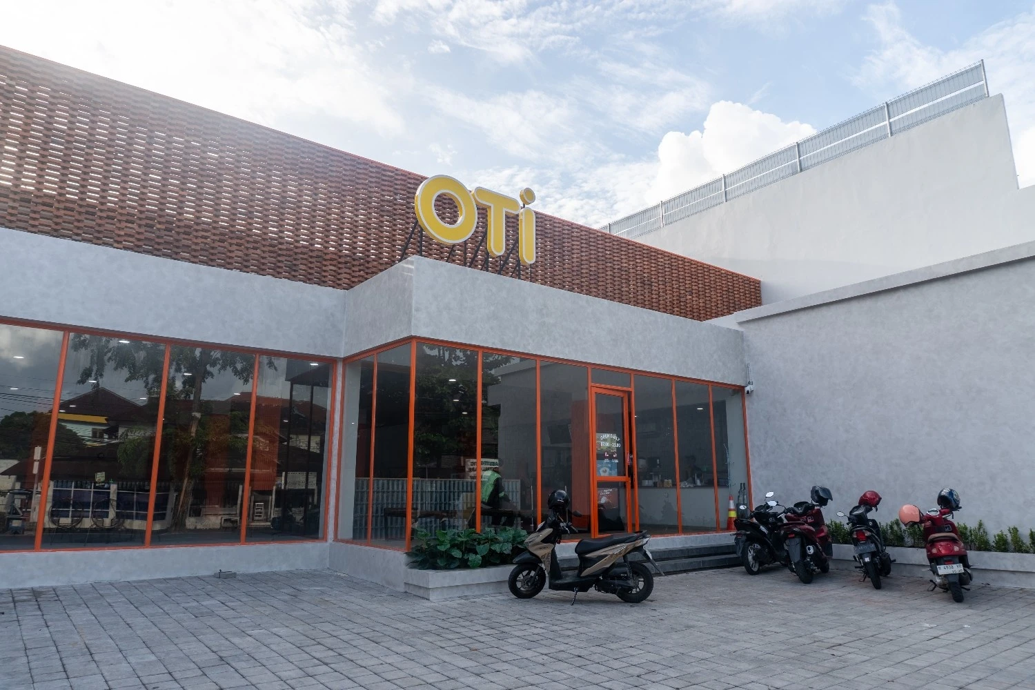 Resto OTI ( 2 Floors)