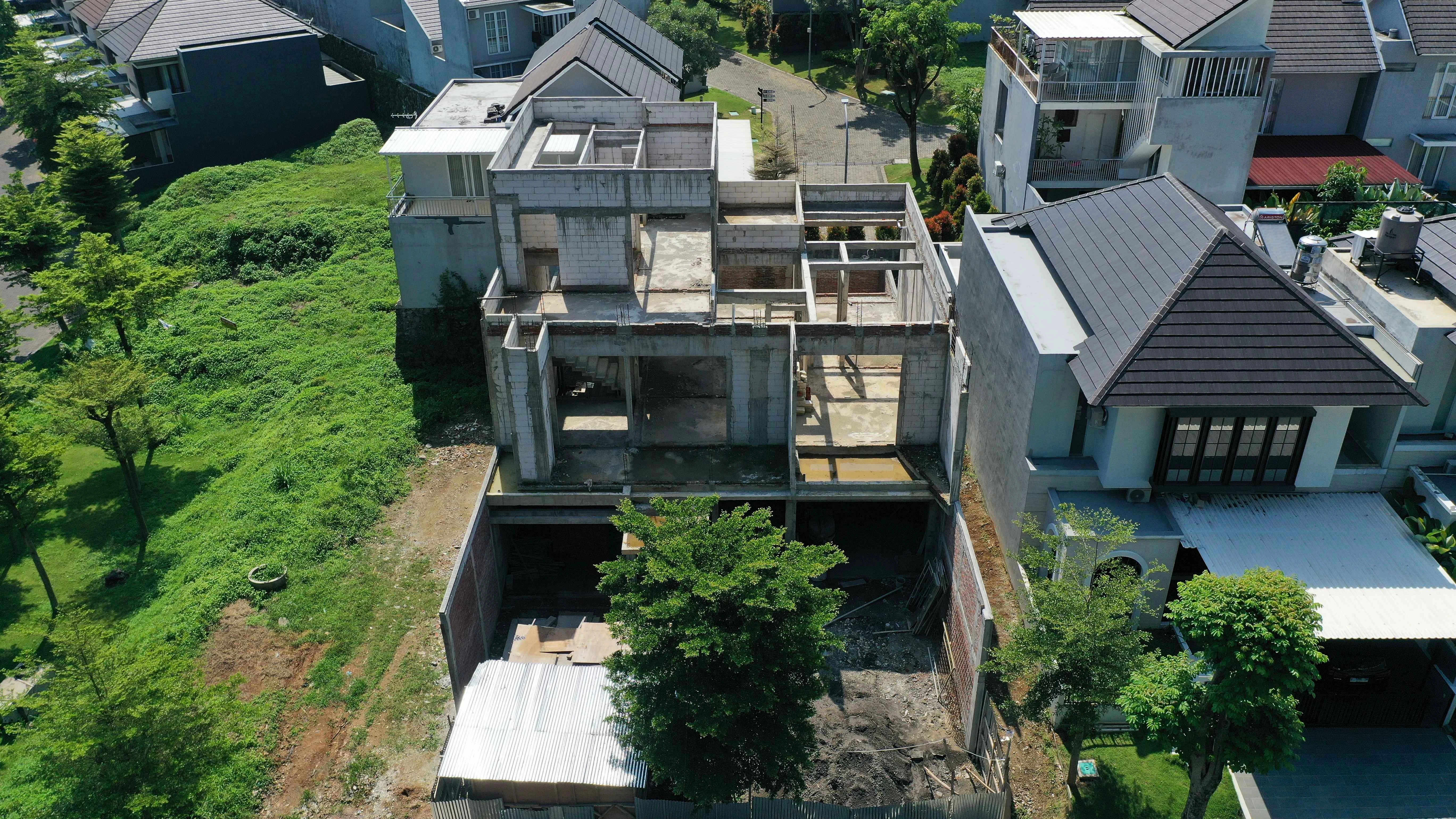 House CG N (3 Floors)