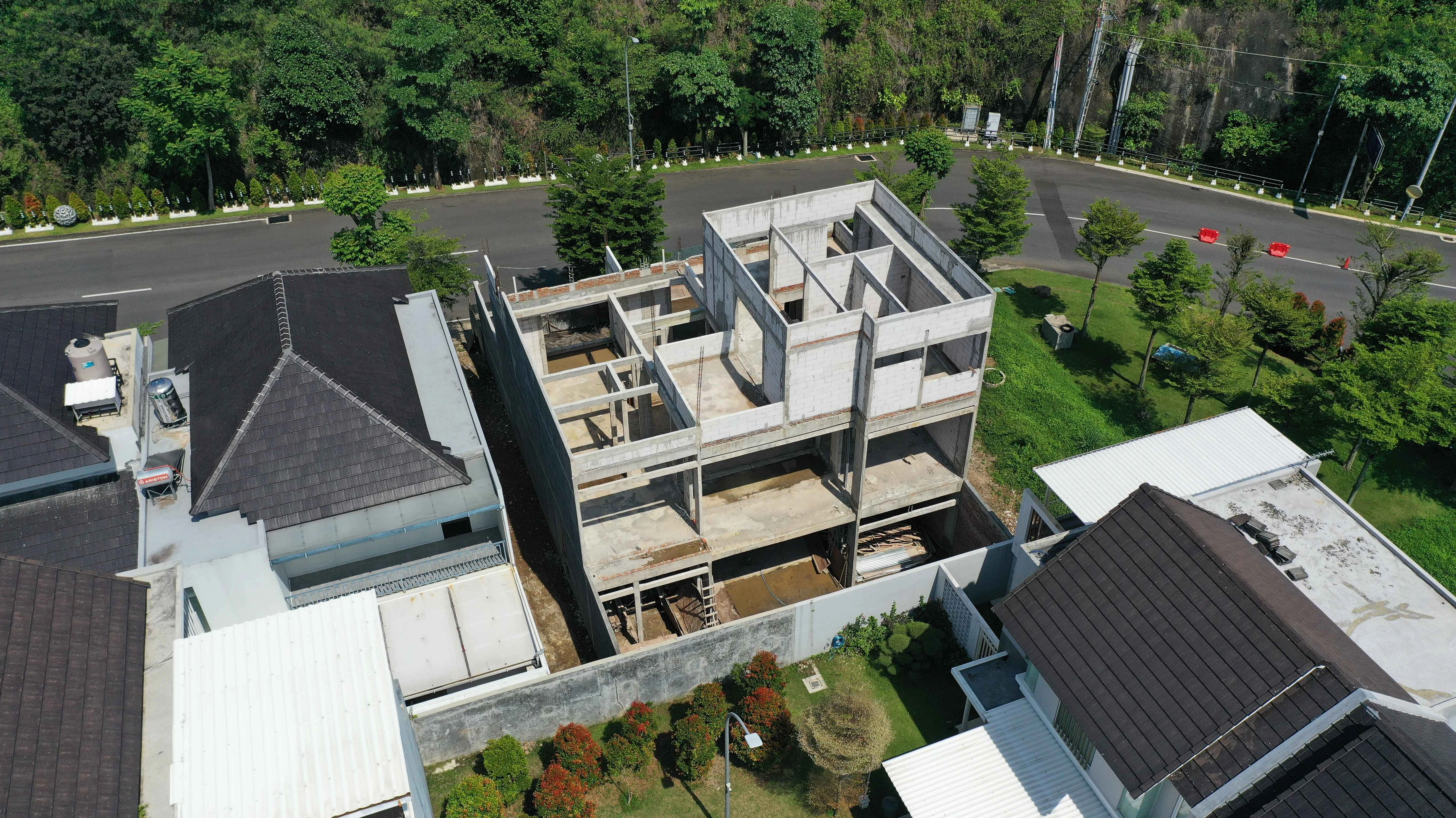 House CG N (3 Floors)