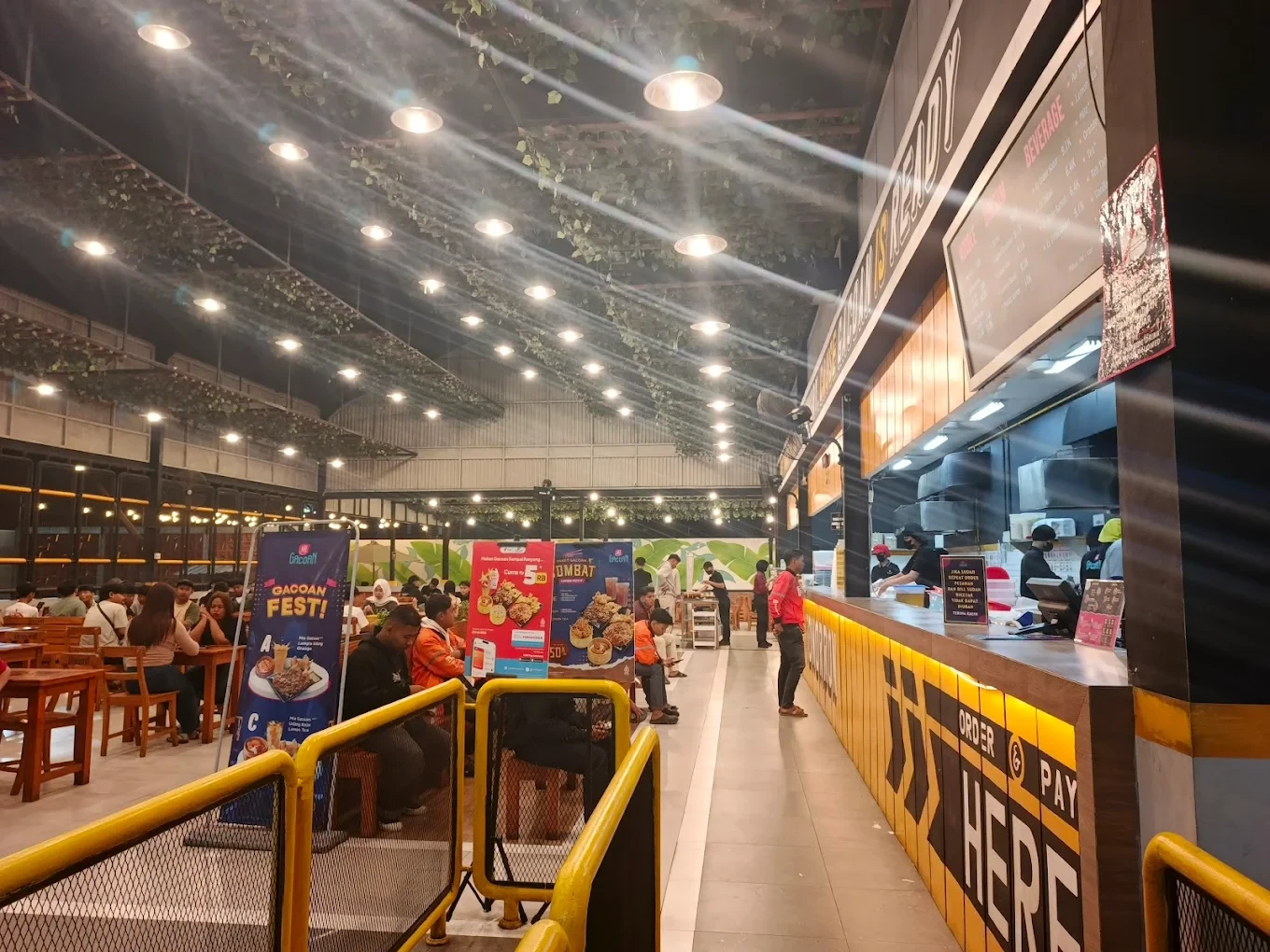 Resto Gacoan Solo Baru