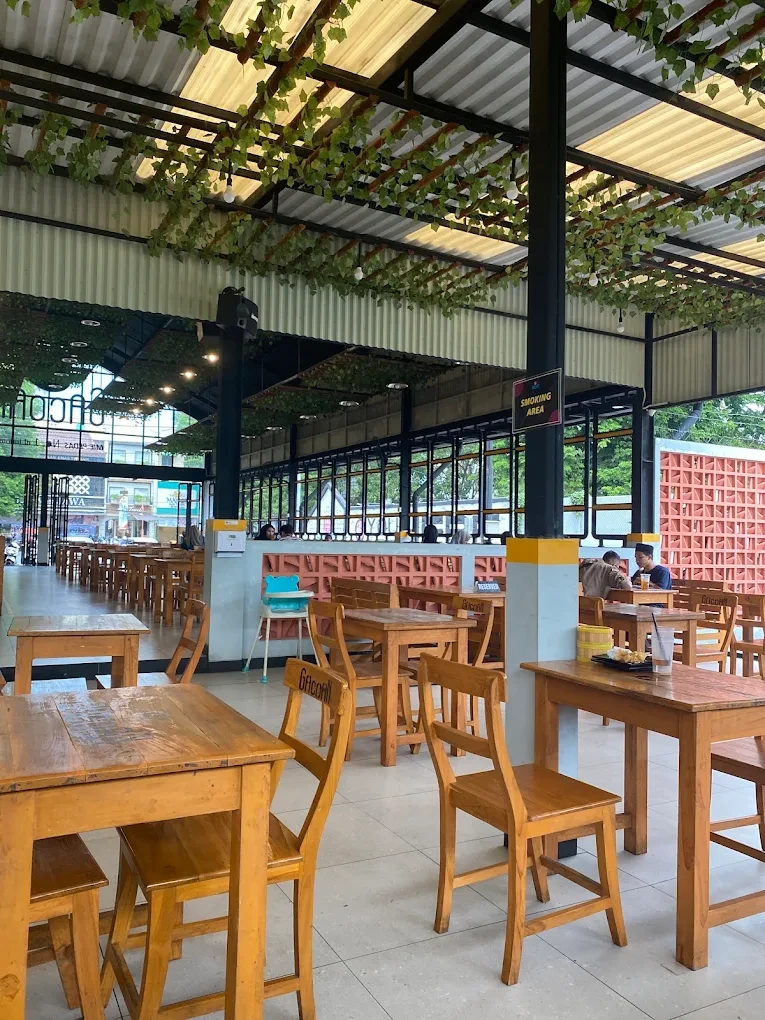 Resto Gacoan Solo Baru