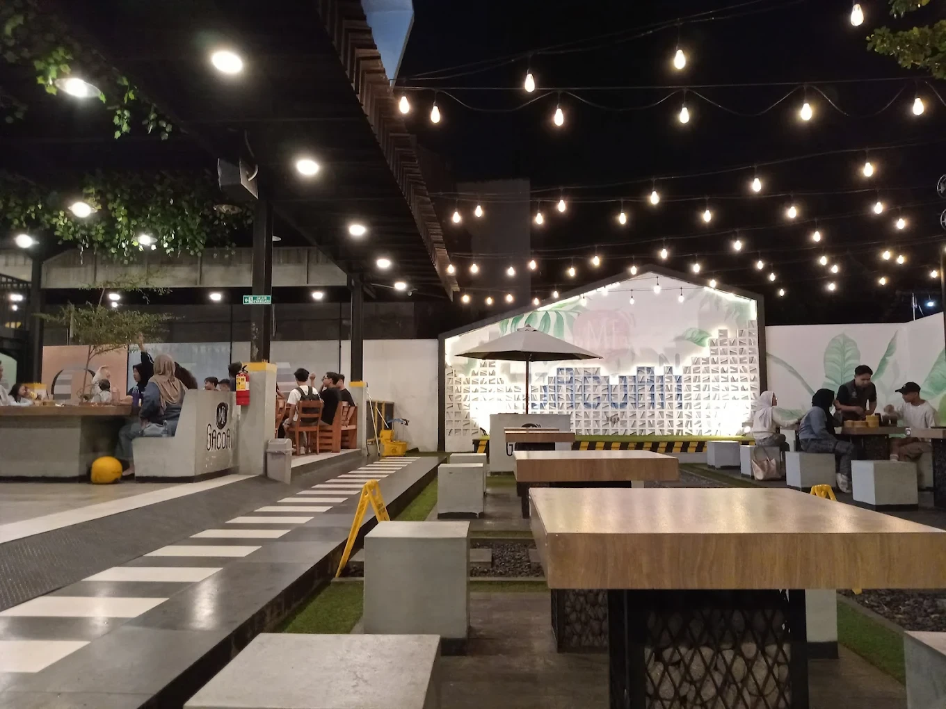 Resto Gacoan Gejayan (2 Floors)