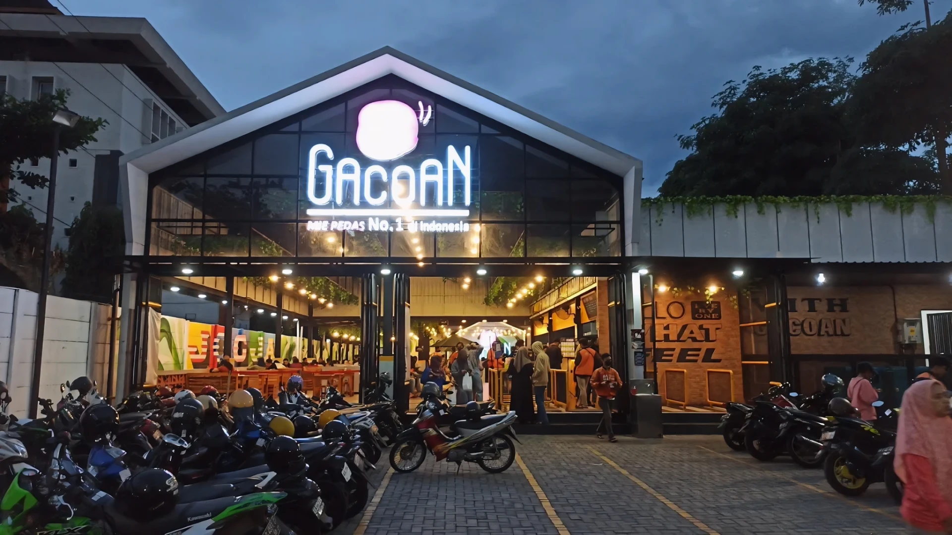  Resto Gacoan Babarsari